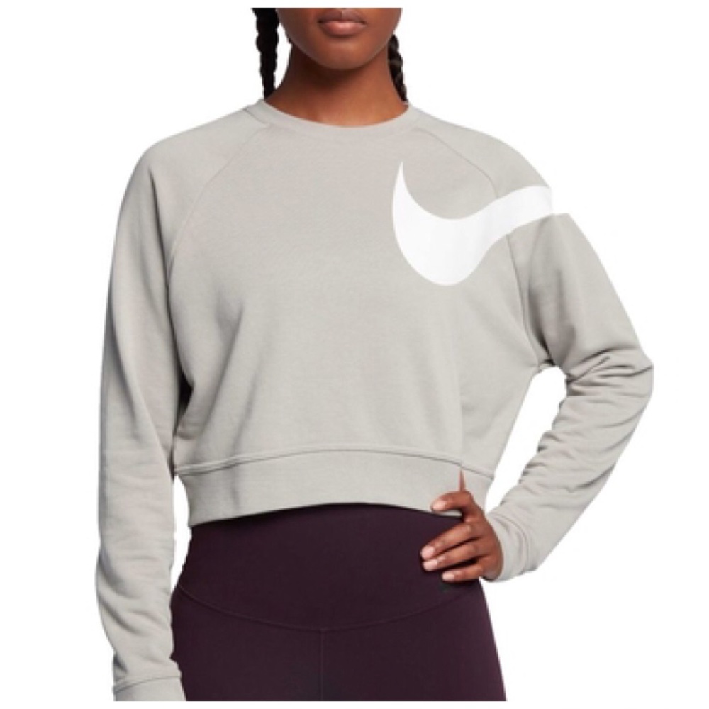 Nike womens. Cropped top longsleeve